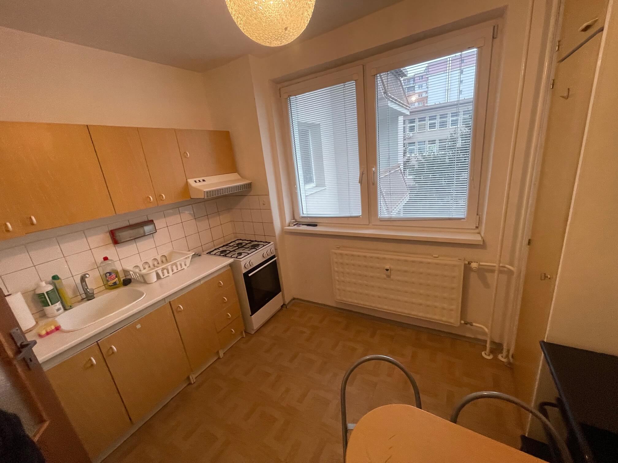 Predané: Na predaj 3 izbový byt, úžitková 66,24m2, loggia 3,68m2, 3poschodie, Klincová 21 v Ružinove-15