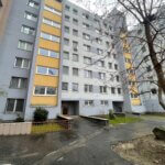 Predané: Na predaj 3 izbový byt, úžitková 66,24m2, loggia 3,68m2, 3poschodie, Klincová 21 v Ružinove-0