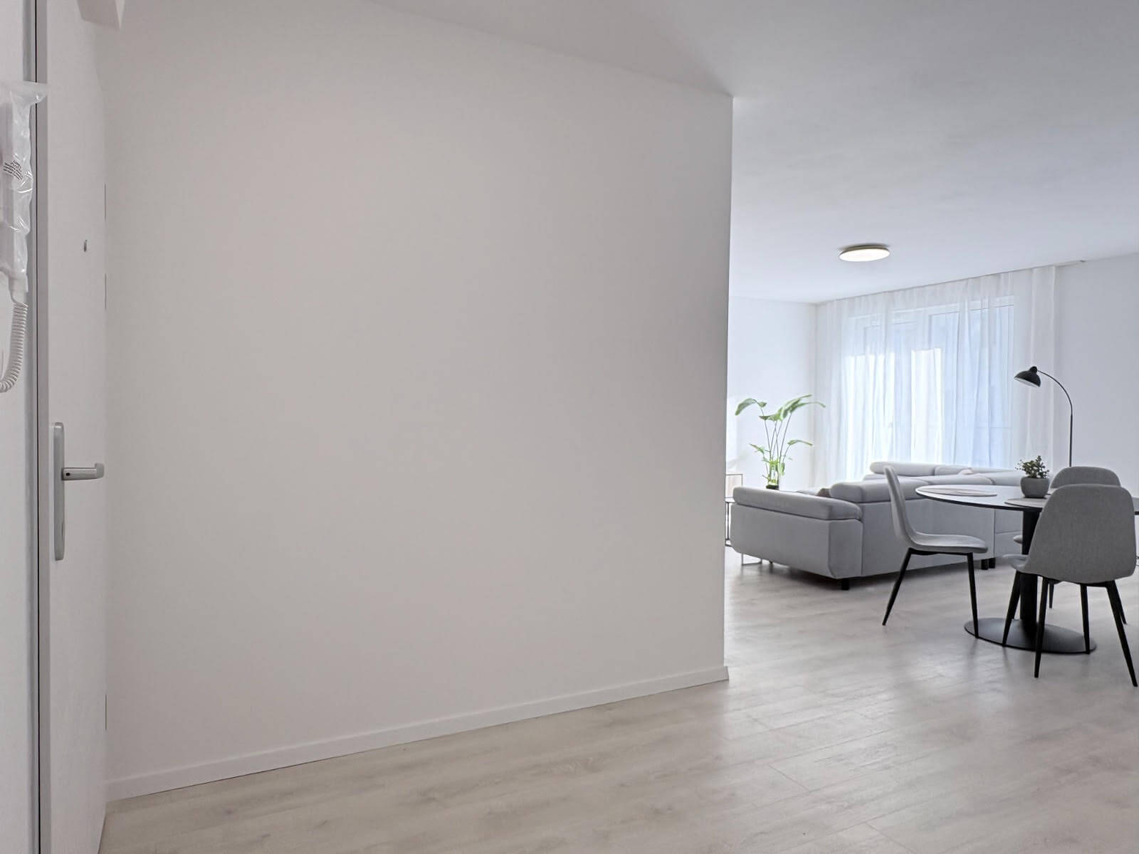 Predané: 2,5 izbový byt, Novostavba Rendez, priestranný, zariadený, úžitková 65,47m2, terasa 11m2-5