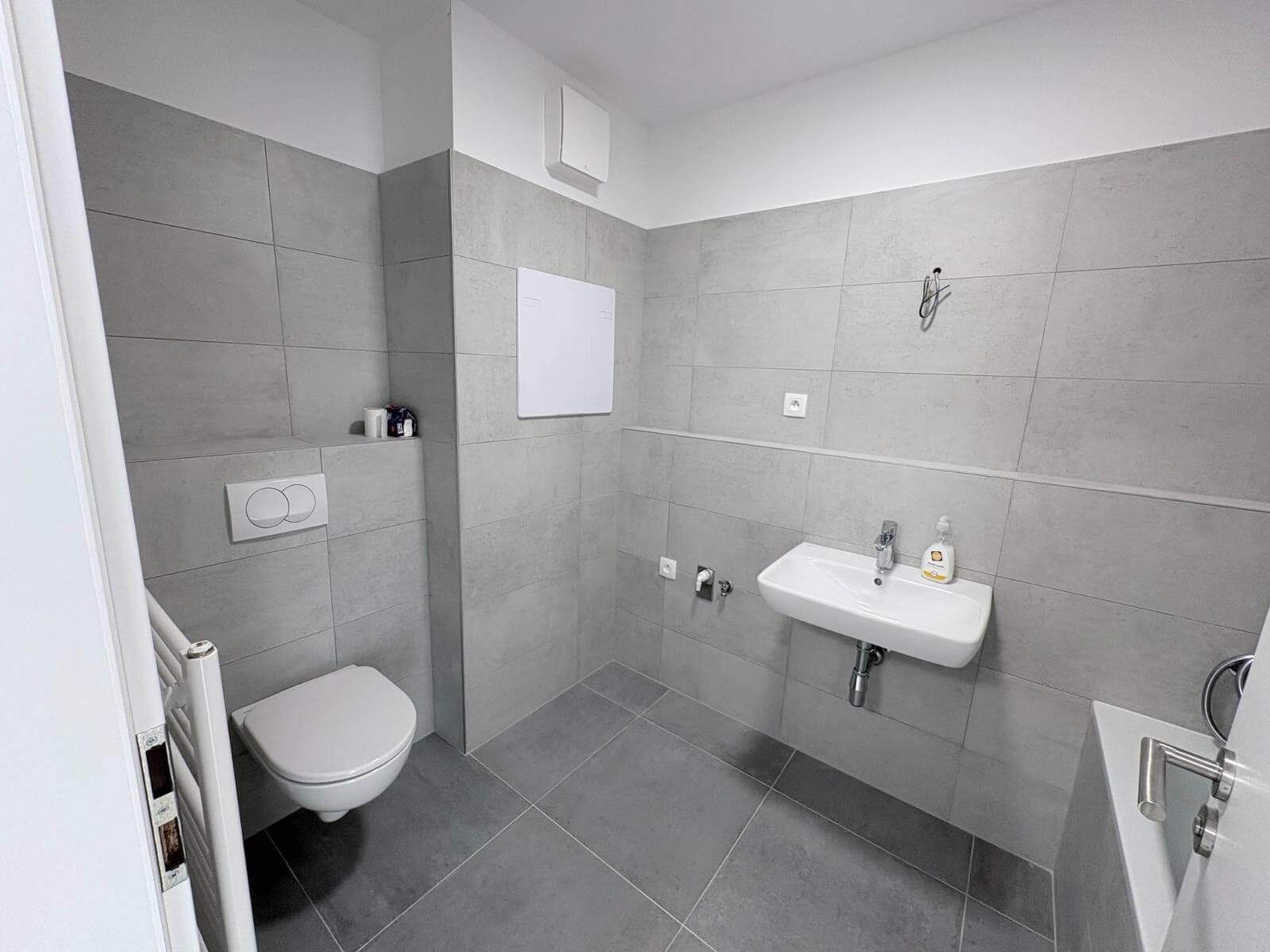 Predané: 2,5 izbový byt, Novostavba Rendez, priestranný, zariadený, úžitková 65,47m2, terasa 11m2-8