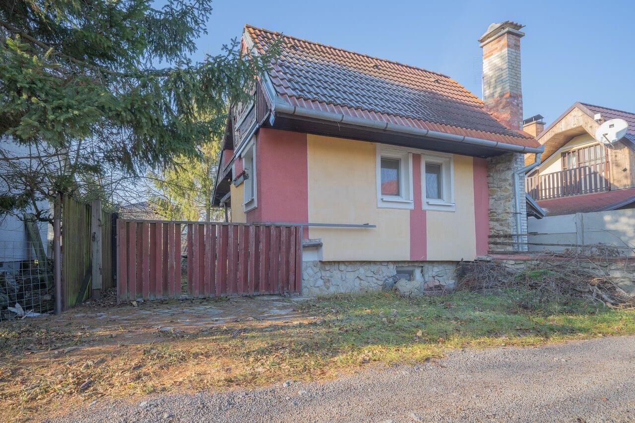 Predaj Chata, Jakubov-Štrkovňa, 50m od vody, úžitková 65,10m2+balkón 4,45m2, pozemok 283m2-0