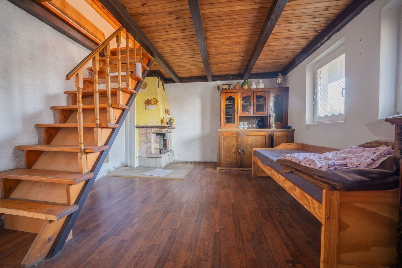 Predaj Chata, Jakubov-Štrkovňa, 50m od vody, úžitková 65,10m2+balkón 4,45m2, pozemok 283m2-1