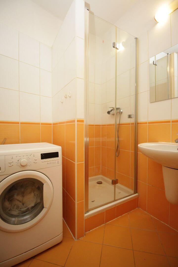 2 izbový byt, úžitková 44,7m2, rok výstavby 2006, zariadený, parkovacie státie, Zádunajská cesta 6, pri Auparku-8