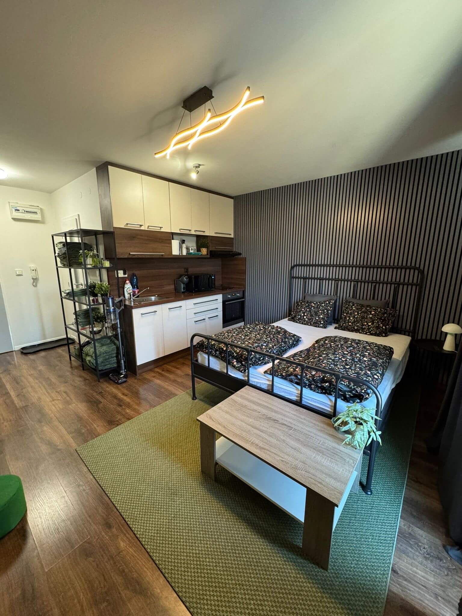 1 izbový byt, úžitková 25,13m2, balkón 4,16m2, parkovacie miesto, kobka, Rača-Na pasekách-21