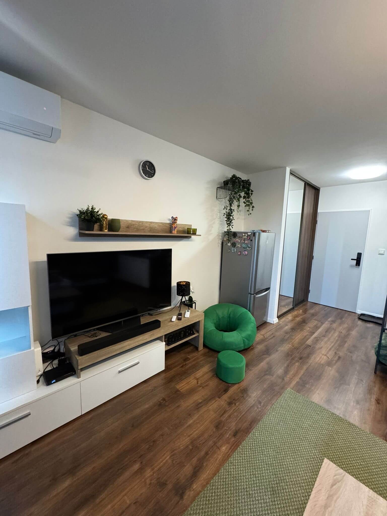 1 izbový byt, úžitková 25,13m2, balkón 4,16m2, parkovacie miesto, kobka, Rača-Na pasekách-11